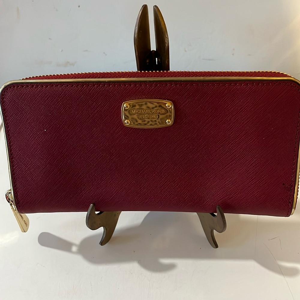 MICHAEL KORS JET SET CONTINENTAL WALLET CHERRY RED COLO